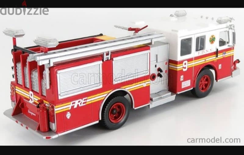 Seagrave (New York Fire Department) diecast car model 1;43. 2