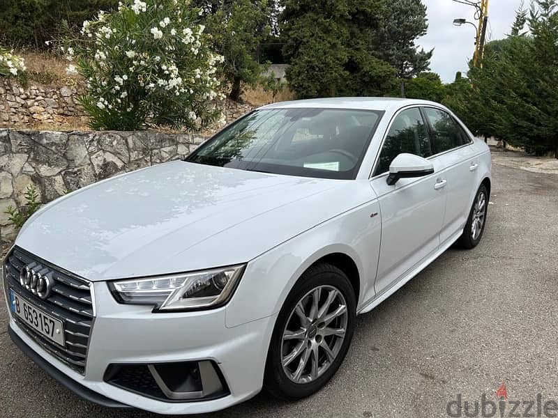 Audi A4 2019 SLine 1