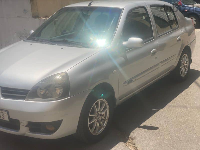 Renault Clio 2007 1