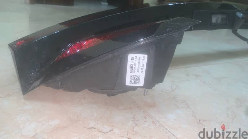 2022 HYUNDAI TUCSON TAIL LIGHT OEM INNER CENTER TAIL LIGHT W/ CAMERA 1