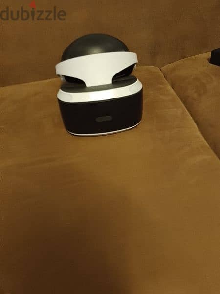 Used PS4 VR with no VR controllers 1