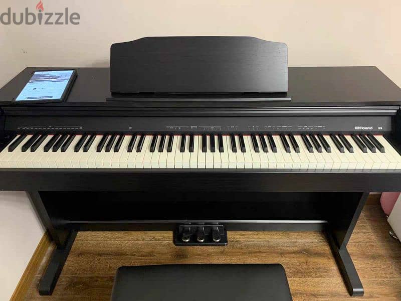 roland rp30 digital (electric piano) 1