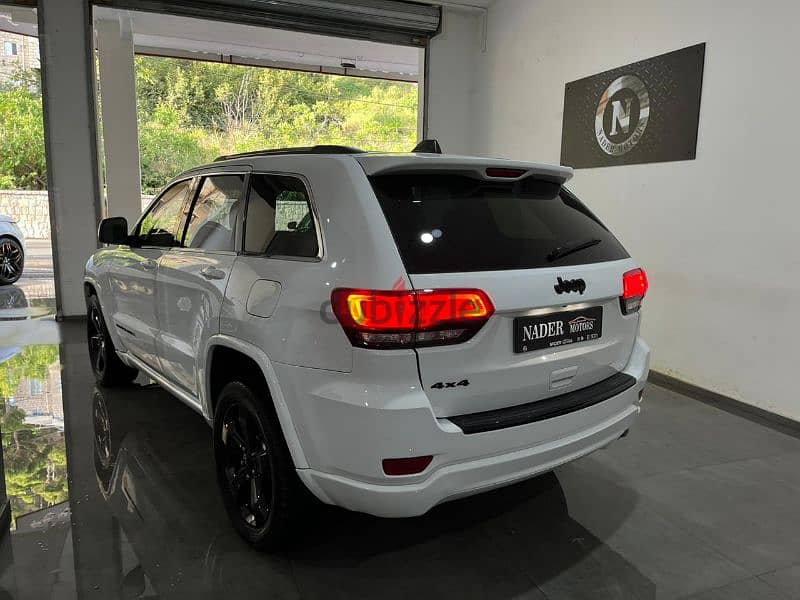 Jeep Grand Cherokee V6 2015 11