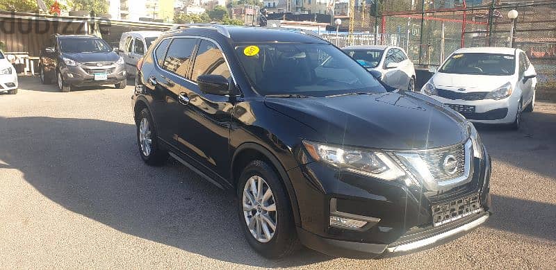 Nissan Rogue 2017 f. o 4wd from U S A like new 2