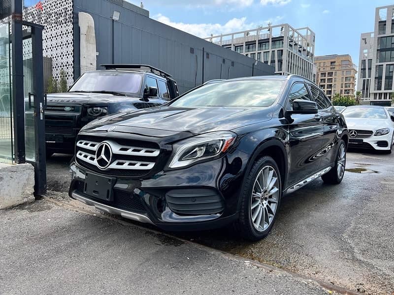 Mercedes-Benz GLA-250 4Matic AMG Package 2018 clean carfax 2