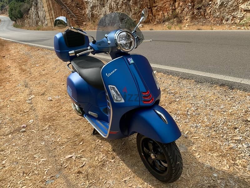 Vespa 300 GTS super 2022 7