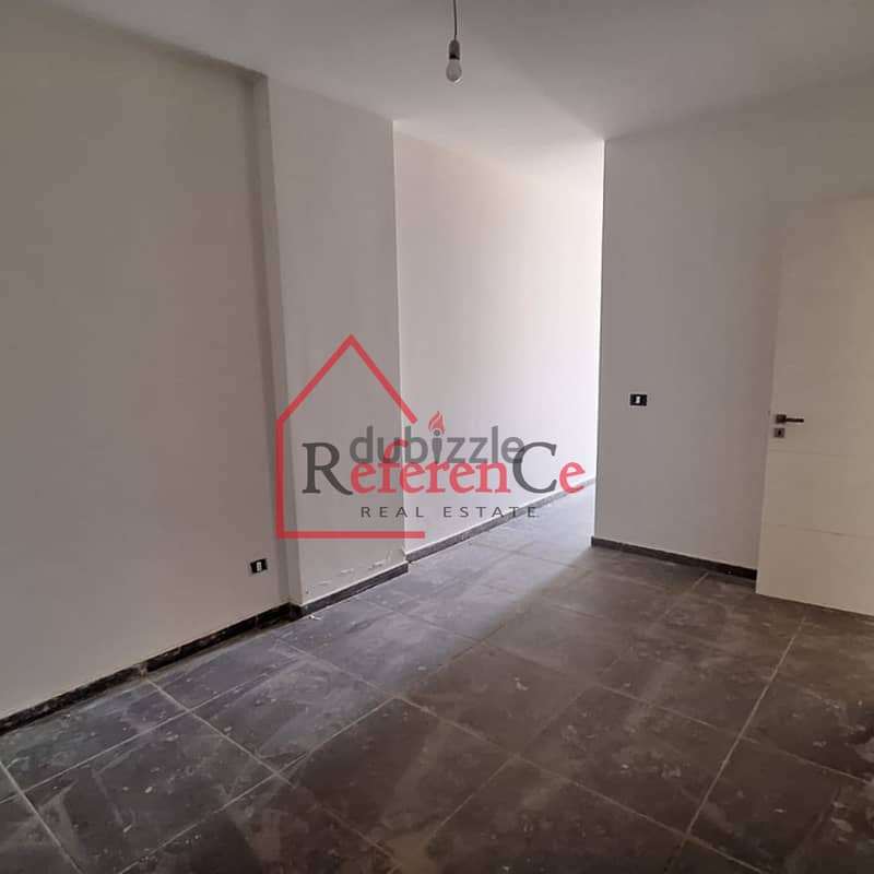 Apartment w/terrace & view in nabay. شقة مع تراس وإطلالة في ناباي 9