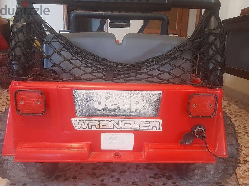 fisher-price Jeep wrangler 2seater 7