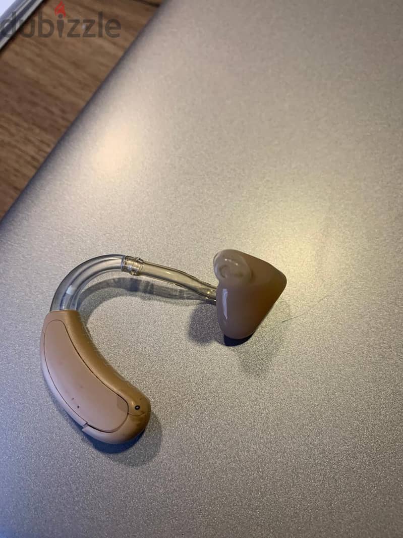 Unitron Hearing aid سماعة طبية 1