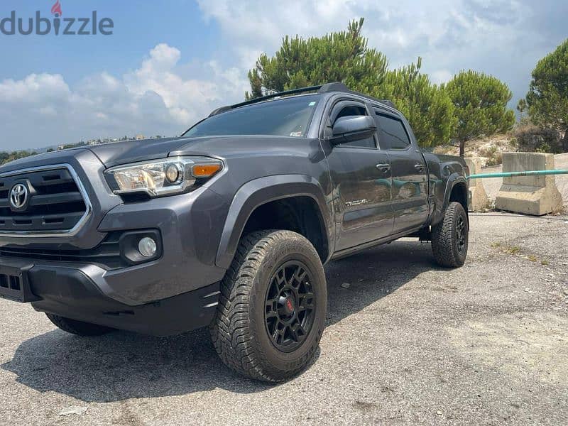 Toyota Tacoma 2016 1