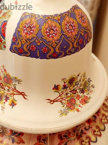 Vintage Porcelain Vase فاز قديم عريق 3