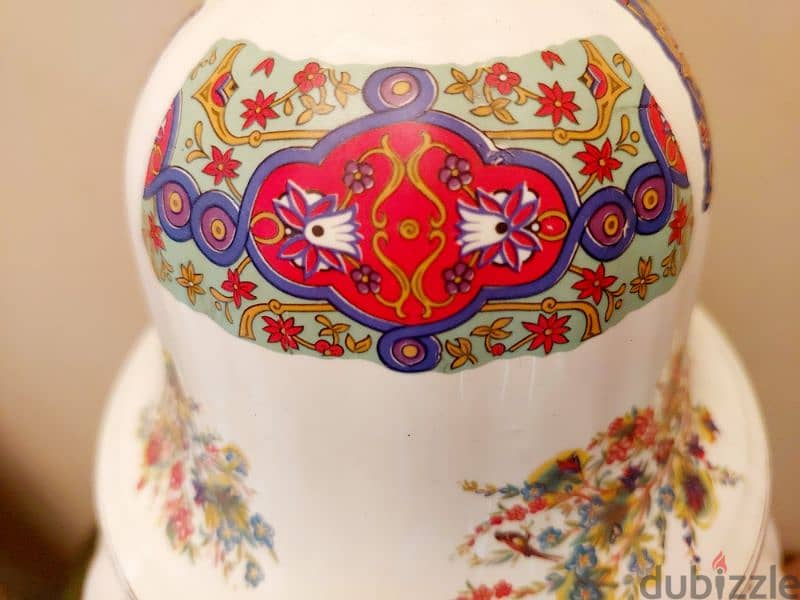 Vintage Porcelain Vase فاز قديم عريق 8