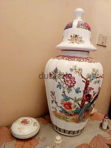 Vintage Porcelain Vase فاز قديم عريق 12