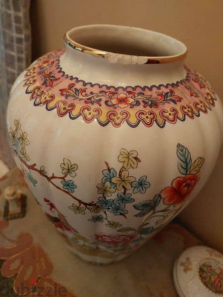 Vintage Porcelain Vase فاز قديم عريق 15