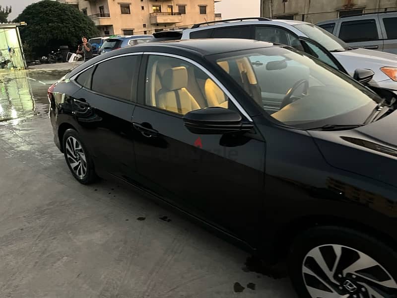 Honda Civic 2018 EX 5