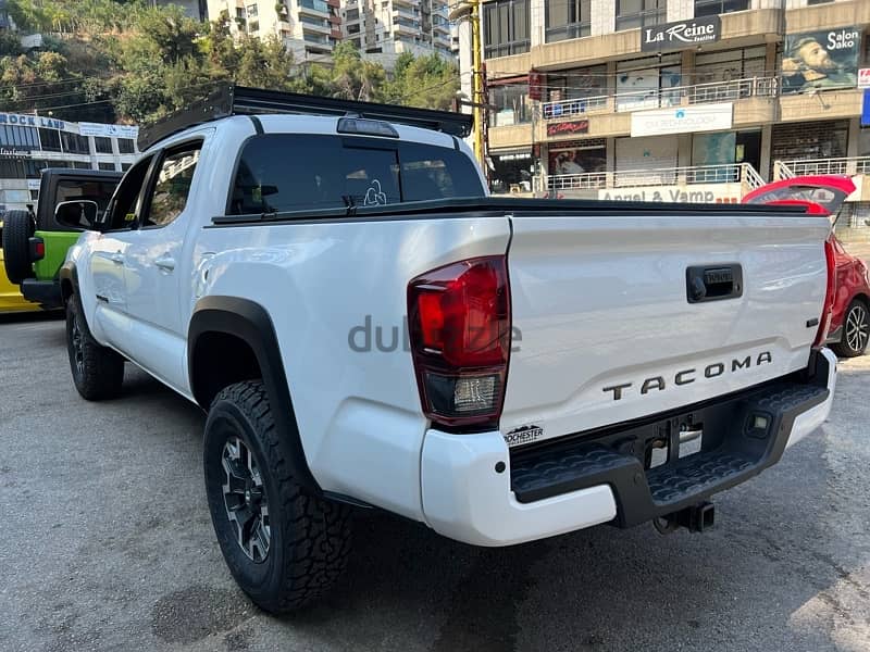 Toyota Tacoma 2018 3