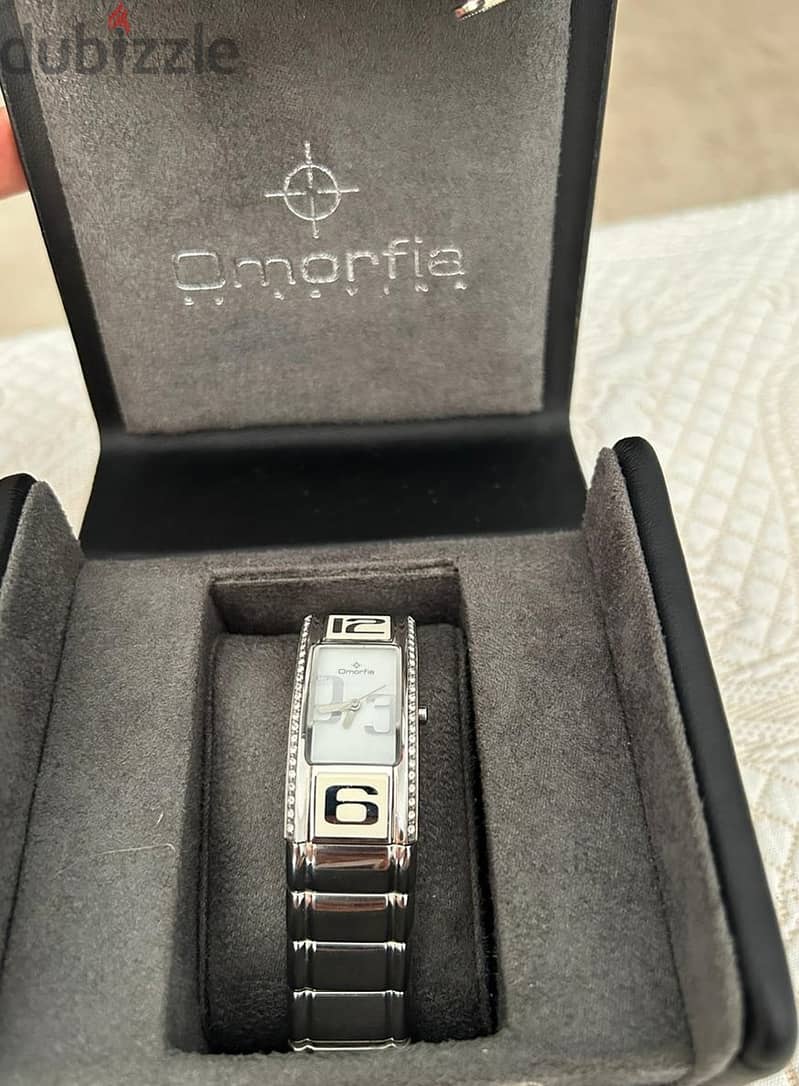 Silver Omorfia Watch - Excellent Condition 2