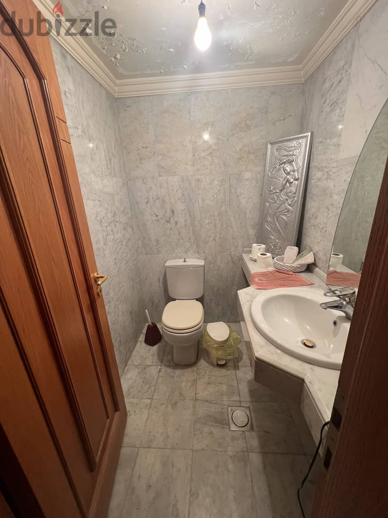 Villa for sale in Kfour فيلا للبيع في الكفور 4