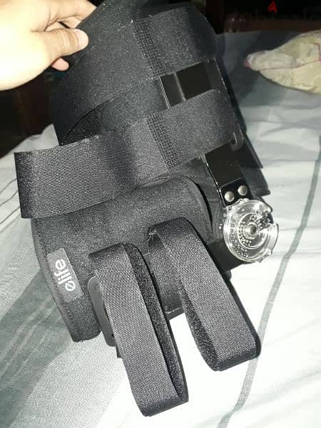 elbow brace 1