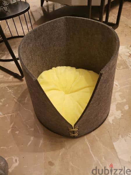 cat play tunnel, scratching post, cat bed, cat basket, all for60$ 1