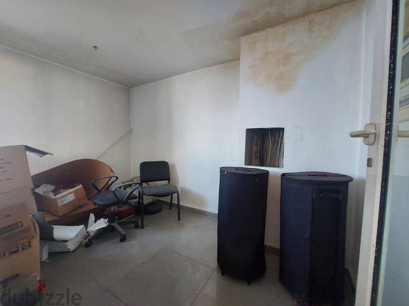 Show Room for Rent in Mazraat Yachouhصالة عرض للإيجار في مزرعة يشوع 8