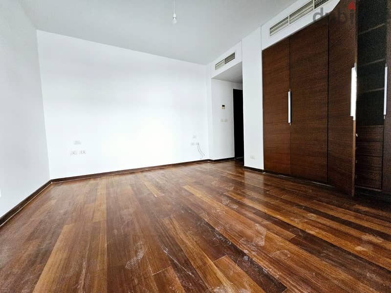 RA24-3529 Spacious Apartment 315m² is now for rent in Verdun 7