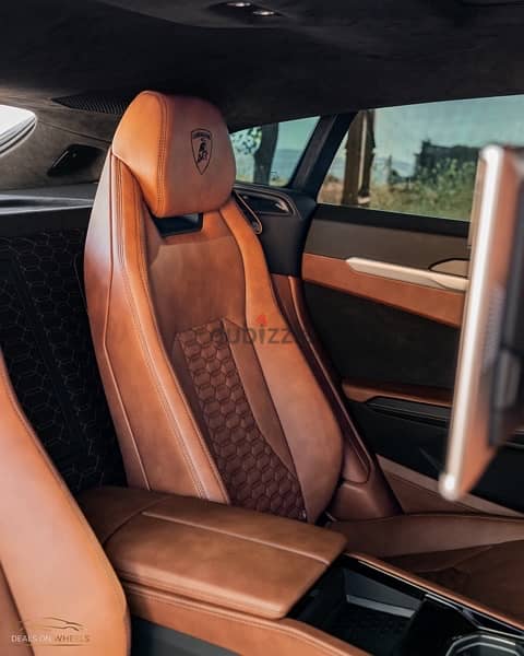 Lamborghini Urus 2019 , Saad&Trad Full Service History. One Of a Kind 12