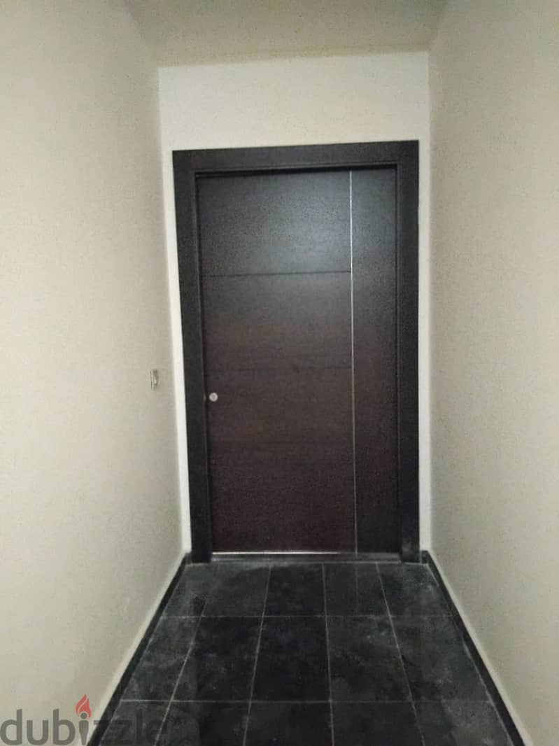 Apartment for sale in Blat شقة للبيع ب بلاط 1