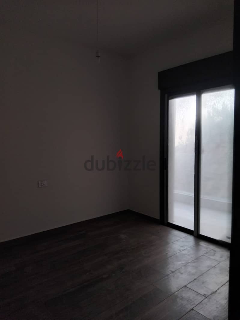 Apartment for sale in Blat شقة للبيع ب بلاط 9