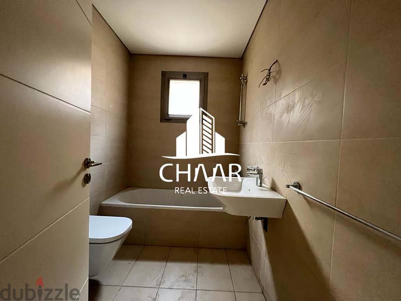 #R712 - Immense Apartment for Sale in Clemenceau 6