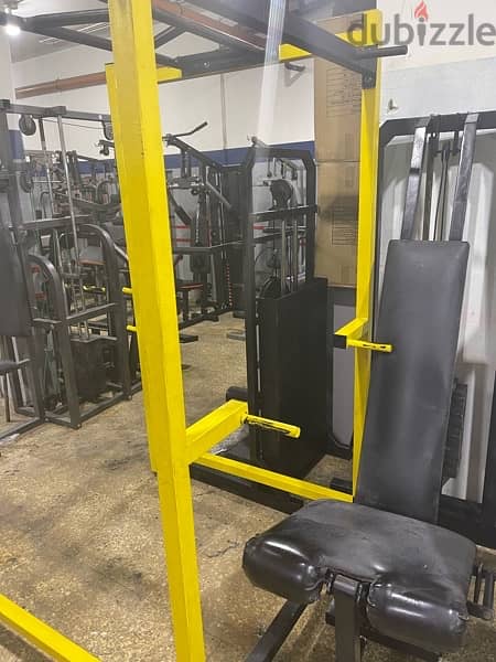 squat rack and deeps 2