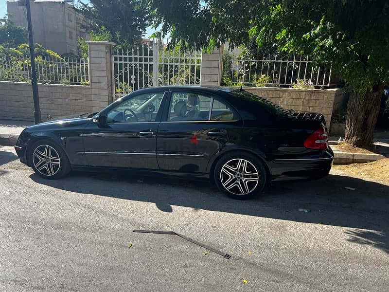 Mercedes-Benz E-Class 2006 3