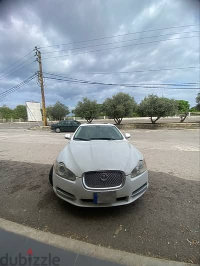 Jaguar XF 2011