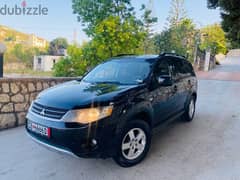 Mitsubishi Outlander 2009 V6 Super clean!!!