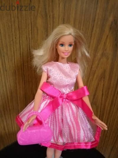 Barbie Mattel Bending Legs years 2000s dressed +a bag, As new doll=17$