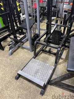 squat and calve machine like new for gym use 0