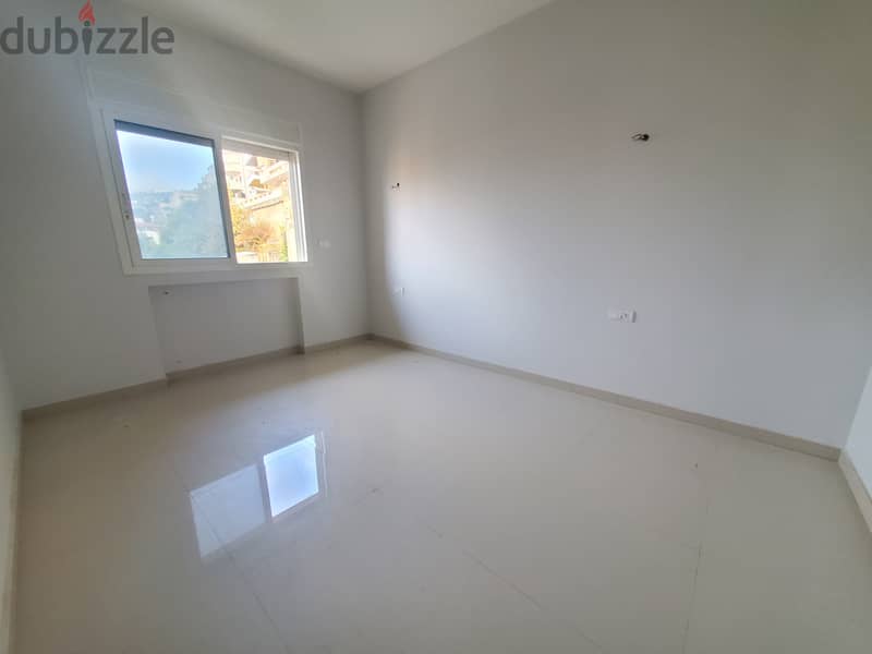 Apartment for sale in Elissarشقة للبيع ب اليسار 4