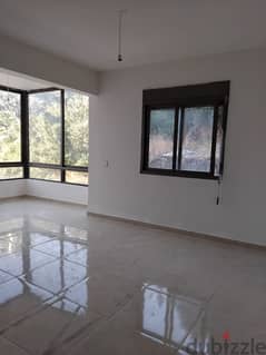 Apartment for sale in Mastita شقة للبيع بمستيتا