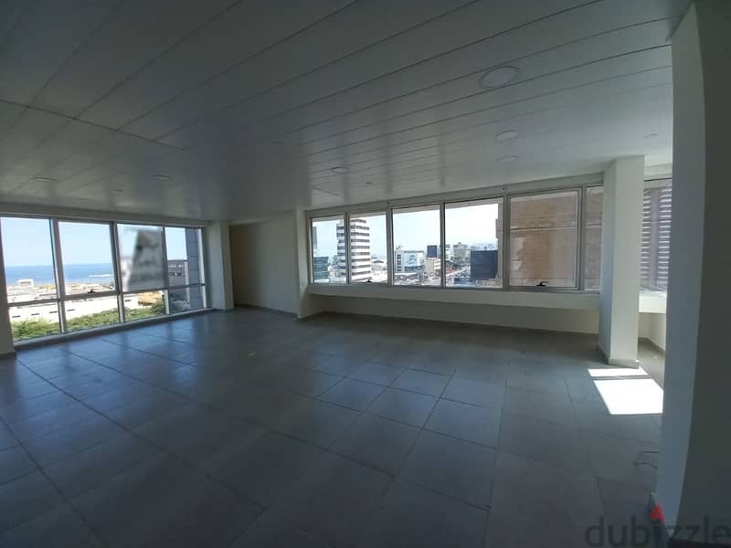 Office in commercial center on the highway of Zalka for rent 2