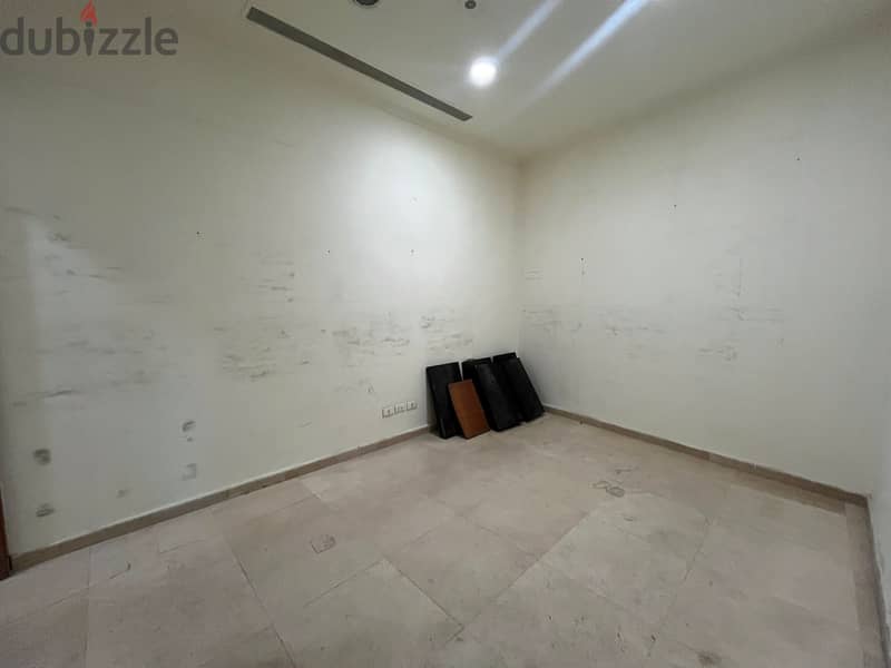 Shop for rent in Hamra Near Hotel 15