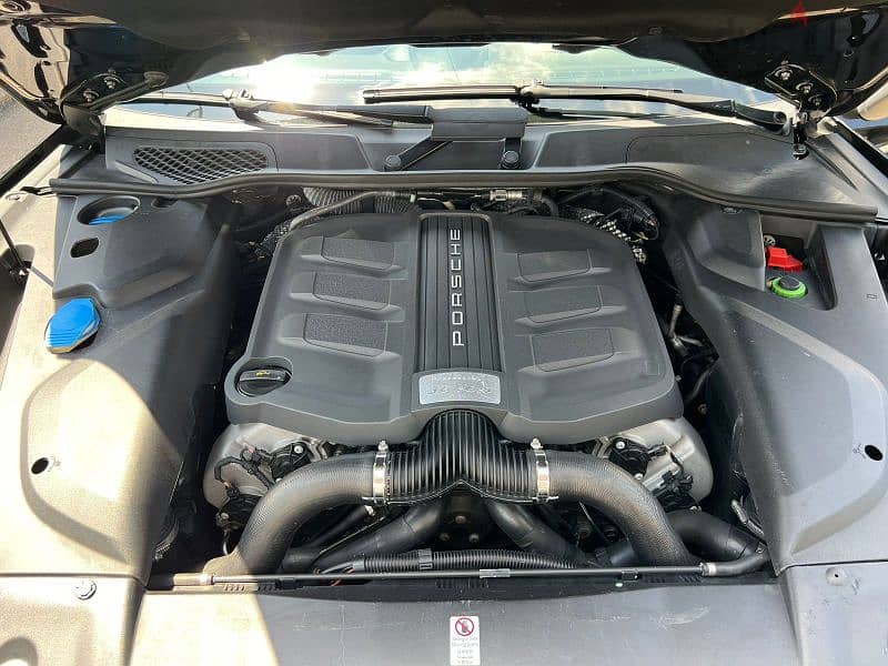 Porsche Cayenne S 2015 V6 Twin Turbo 18