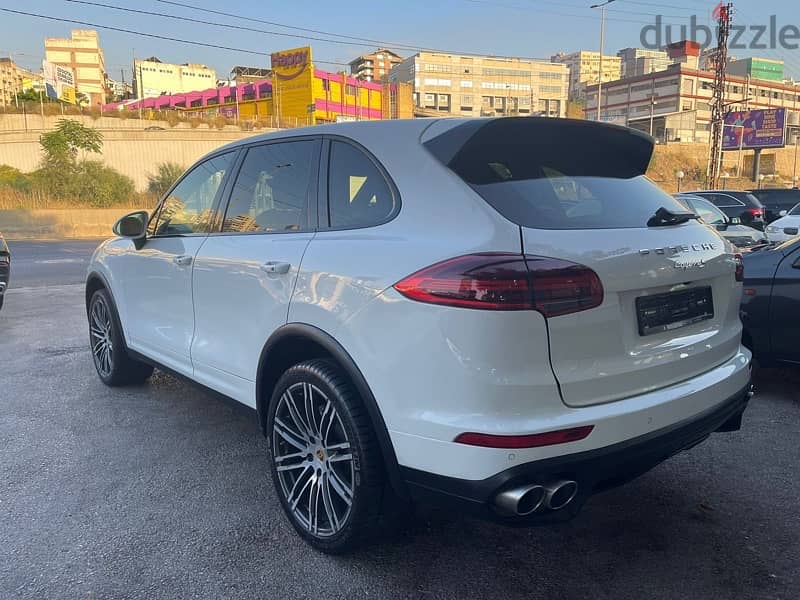 Porsche Cayenne S 2016 Car for Sale 3