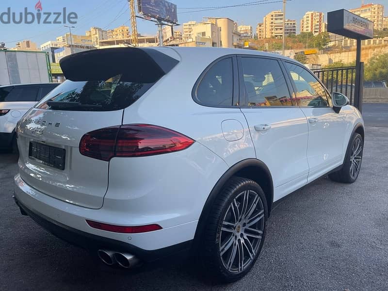 Porsche Cayenne S 2016 Car for Sale 5