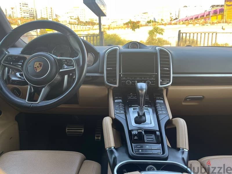 Porsche Cayenne S 2016 Car for Sale 9