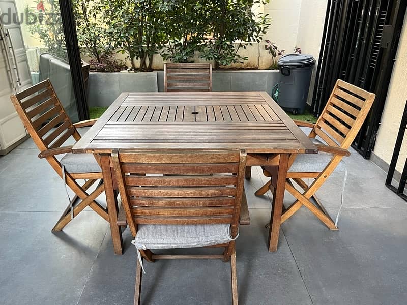 Teak table & 4 chairs 0