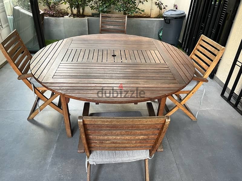 Teak table & 4 chairs 4