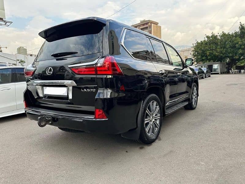 Lexus LX 570 2016 BUMC like new 4