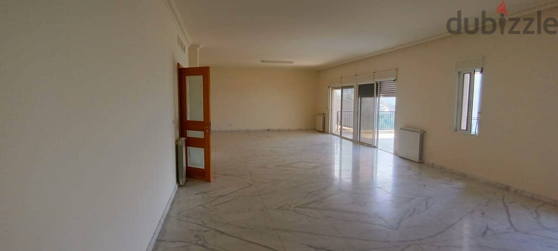 L15779-Spacious Apartment With View For Rent in Fatqa 8