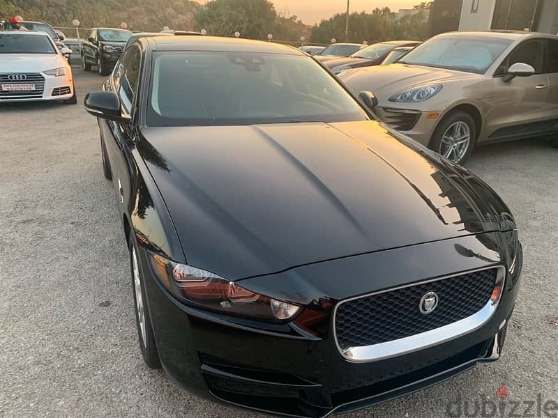 Jaguar XE 2017 25t 2