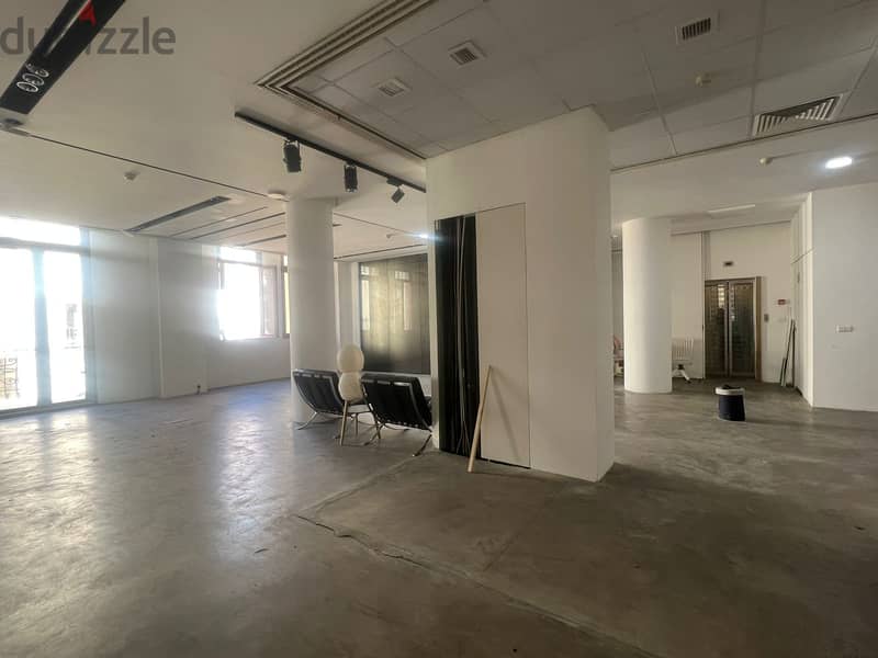 L15785-300 SQM Office Space For Rent In DownTown 5